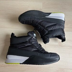 Sorel ladies zip top fleece lined winter boots size 8.5